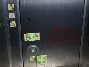 ArcticMini Cold Storage - Portable Refrigerated Containers for Hire